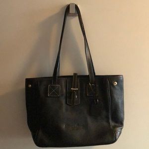 Lightly used Dooney and Bourke Leather bag.